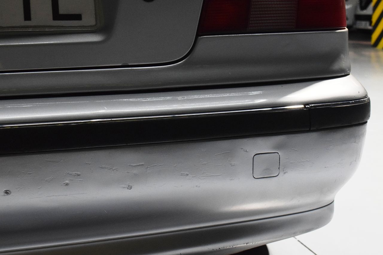 BMW Serie 5 528i - Foto 14