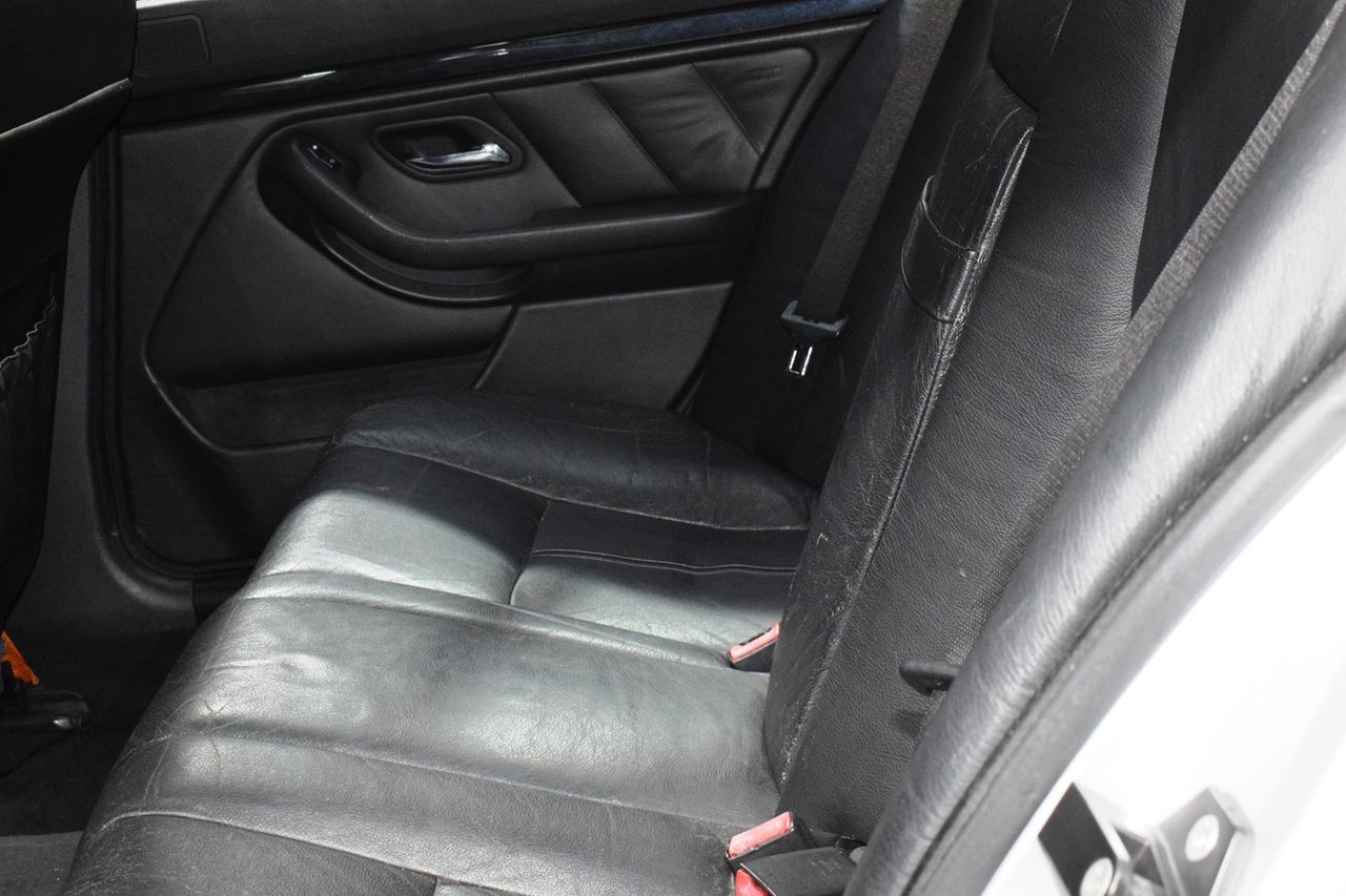 BMW Serie 5 528i - Foto 27