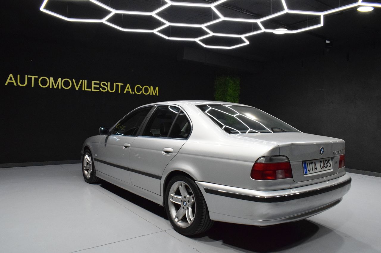 BMW Serie 5 528i - Foto 5