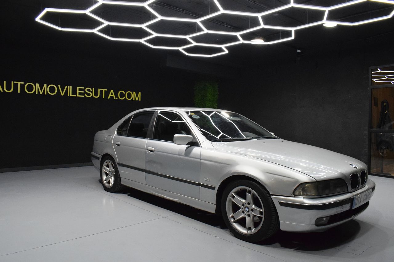 BMW Serie 5 528i - Foto 9