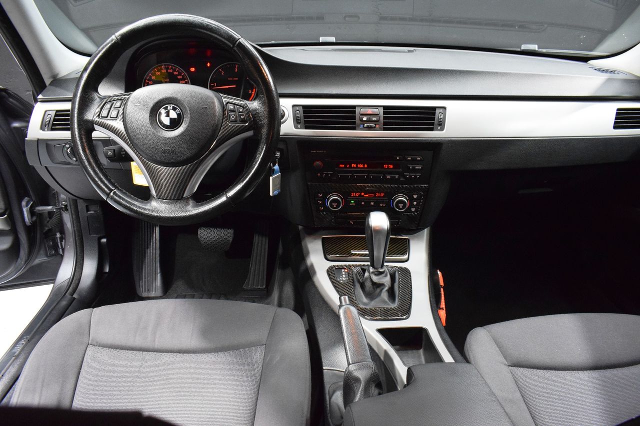 BMW Serie 3 320D TOURING AUTO 177 CV - Foto 11