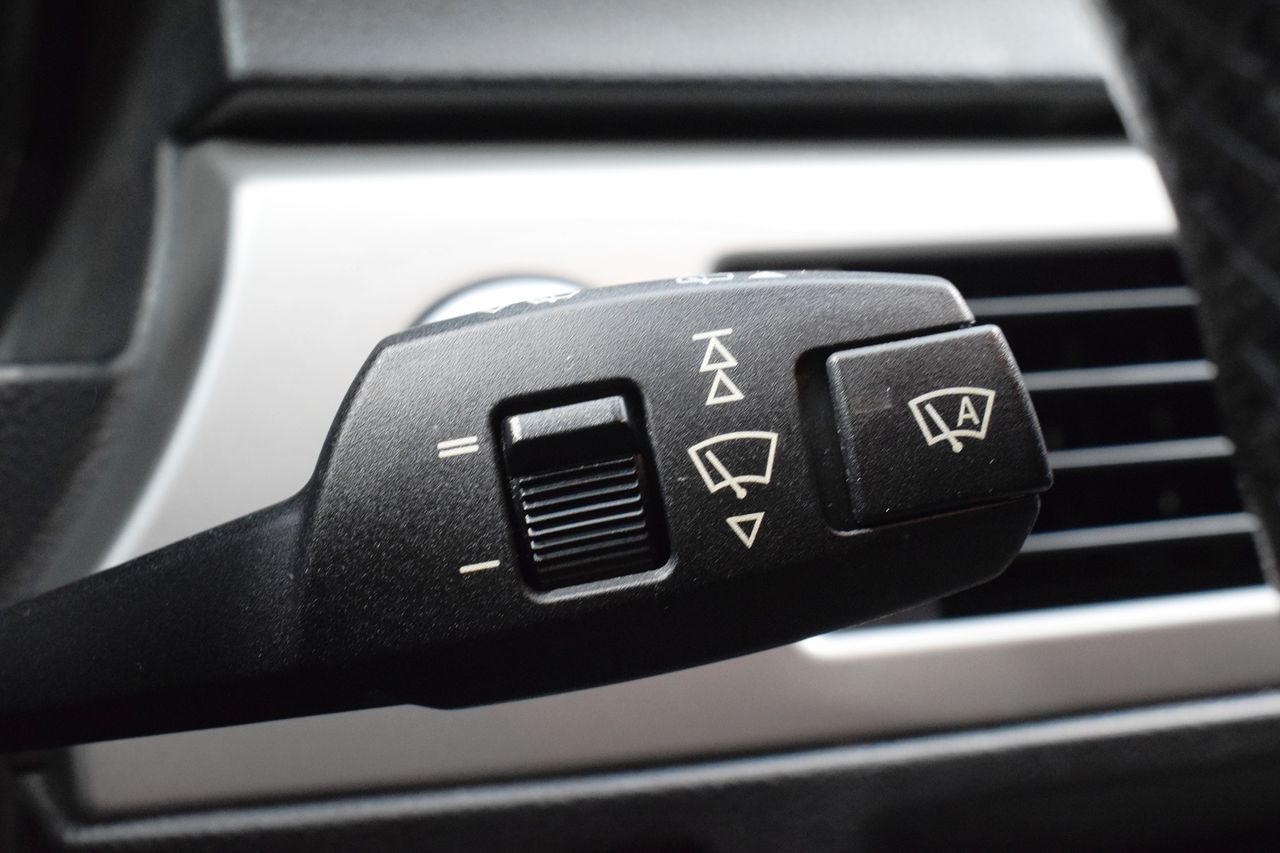 BMW Serie 3 320D TOURING AUTO 177 CV - Foto 27