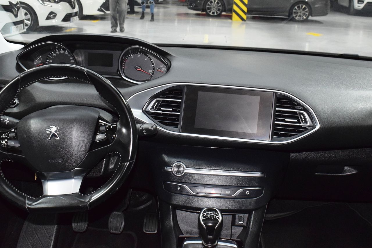 Peugeot 308 5P STYLE BLUEHDI 130 SS 6 V - Foto 10