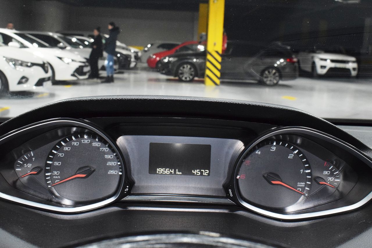 Peugeot 308 5P STYLE BLUEHDI 130 SS 6 V - Foto 12