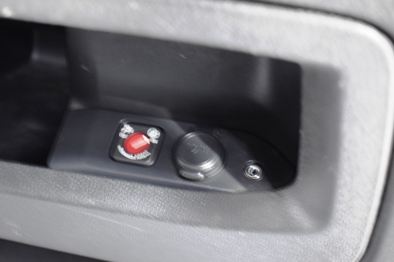 Peugeot Traveller TRAVELLER  Business 1.6 BlueHDi 88KW (120) Standard 4 P - Foto 18