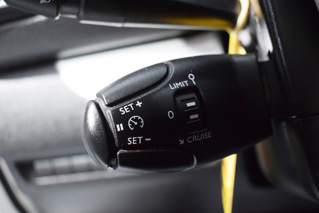 Peugeot Traveller TRAVELLER  Business 1.6 BlueHDi 88KW (120) Standard 4 P - Foto 22