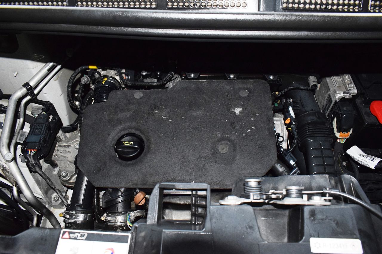 Peugeot Traveller TRAVELLER  Business 1.6 BlueHDi 88KW (120) Standard 4 P - Foto 40