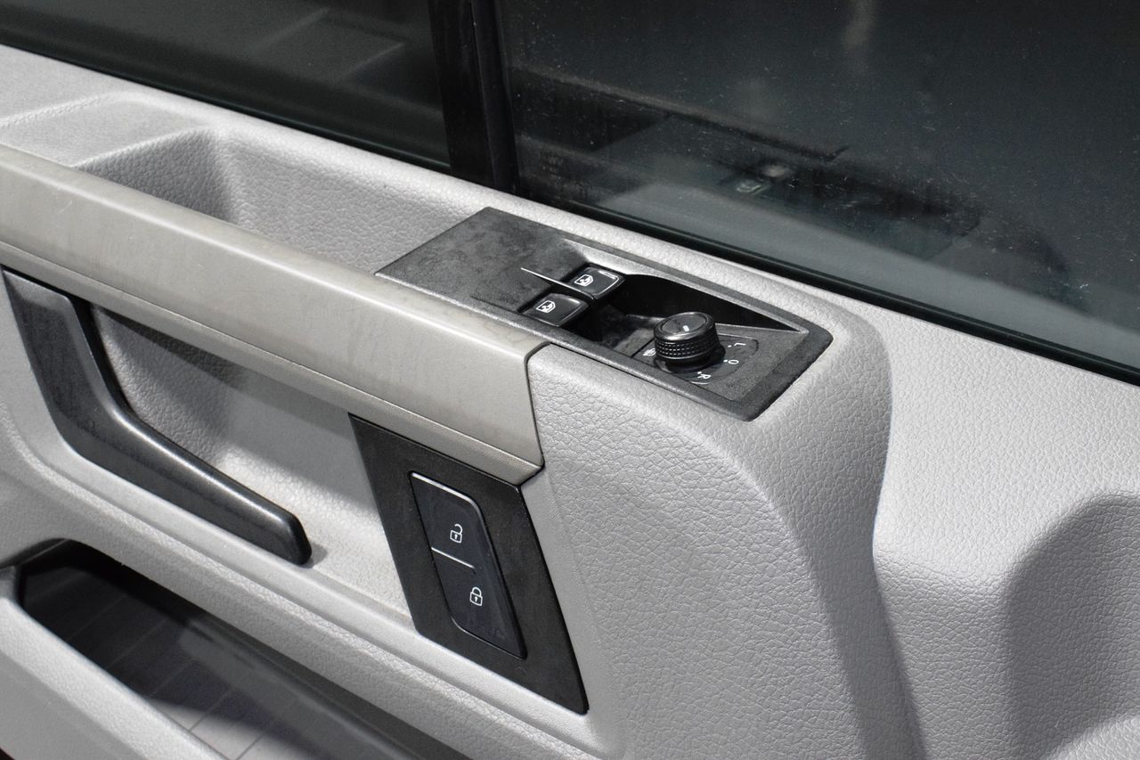 Volkswagen Crafter 2.0TDI 140 35 L4 H3 TA RWD - Foto 22