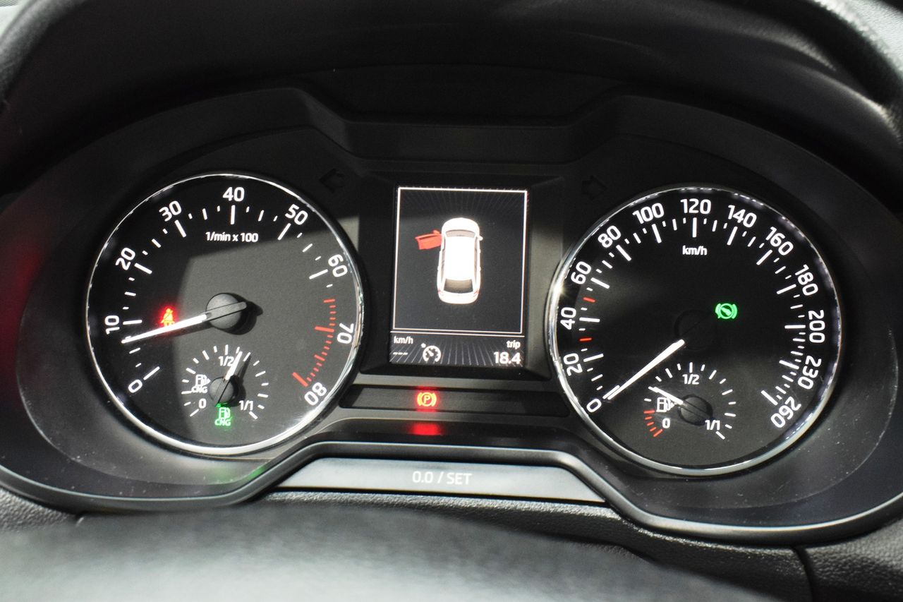 Skoda Octavia Combi 1.4 TSI 81KW (110CV) GNC DSG Style - Foto 21