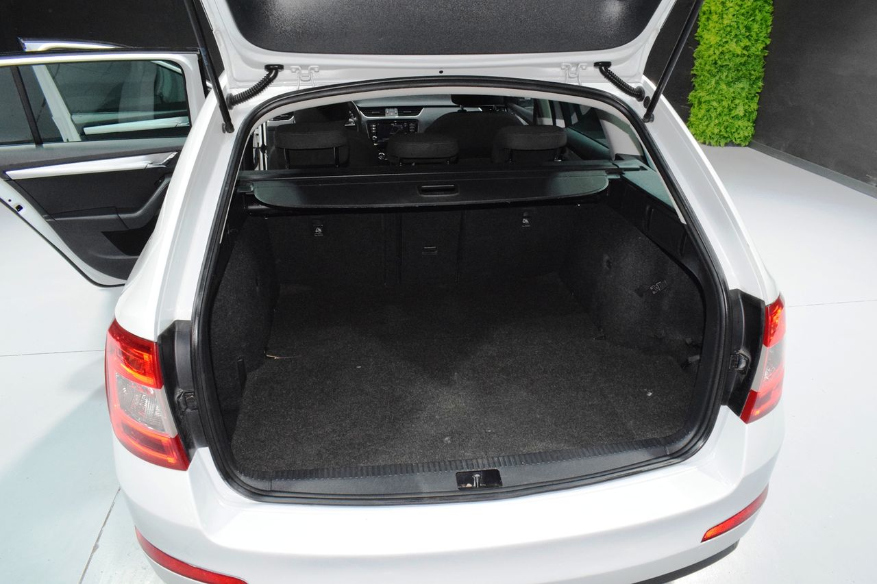 Skoda Octavia Combi 1.4 TSI 81KW (110CV) GNC DSG Style - Foto 13