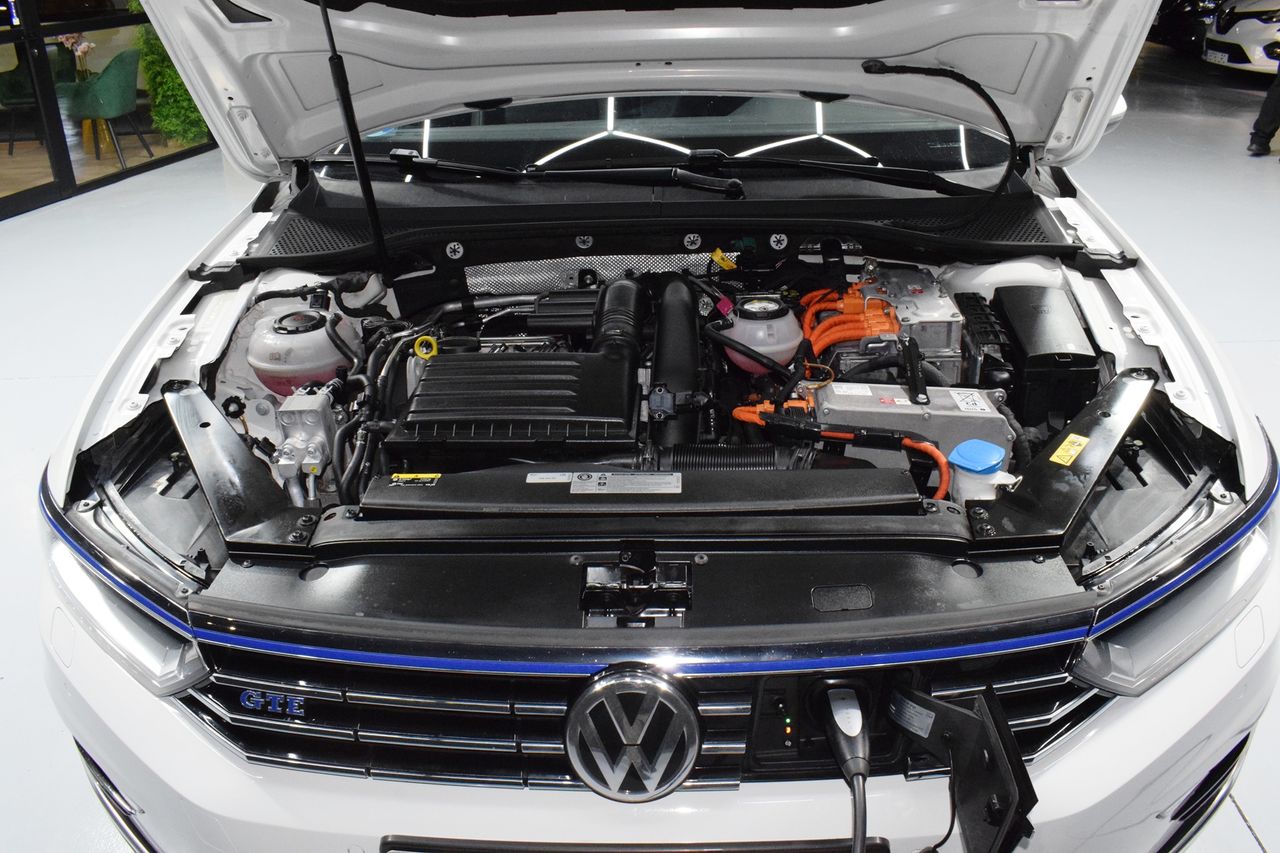 Volkswagen Passat GTE 1.4 TSI (218CV) DSG Variant - Foto 30