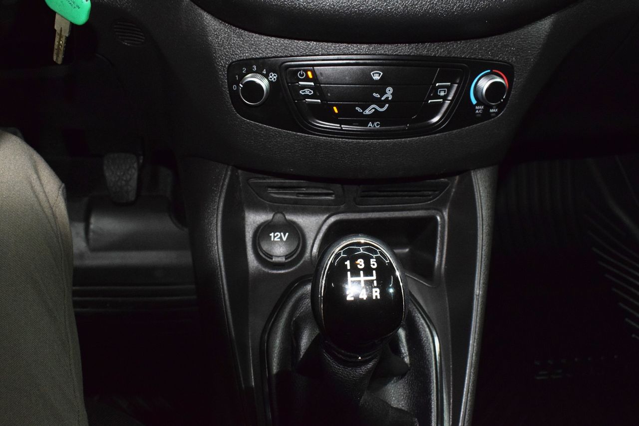 Ford Transit Courier TRANSIT COURIR TREND VAN 1.5 75CV - Foto 20