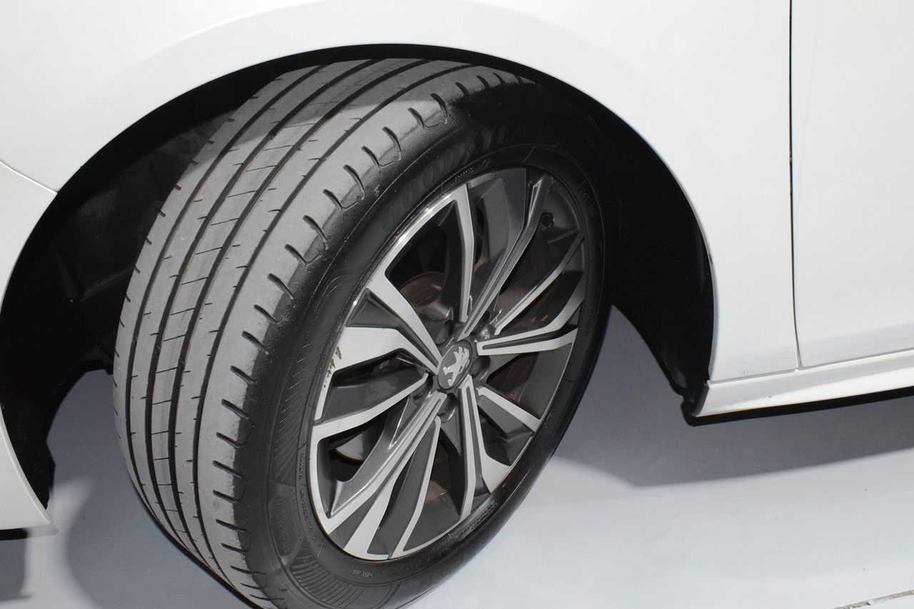 Peugeot 508 5P Allure BlueHDi 130 S&S EAT8 - Foto 29