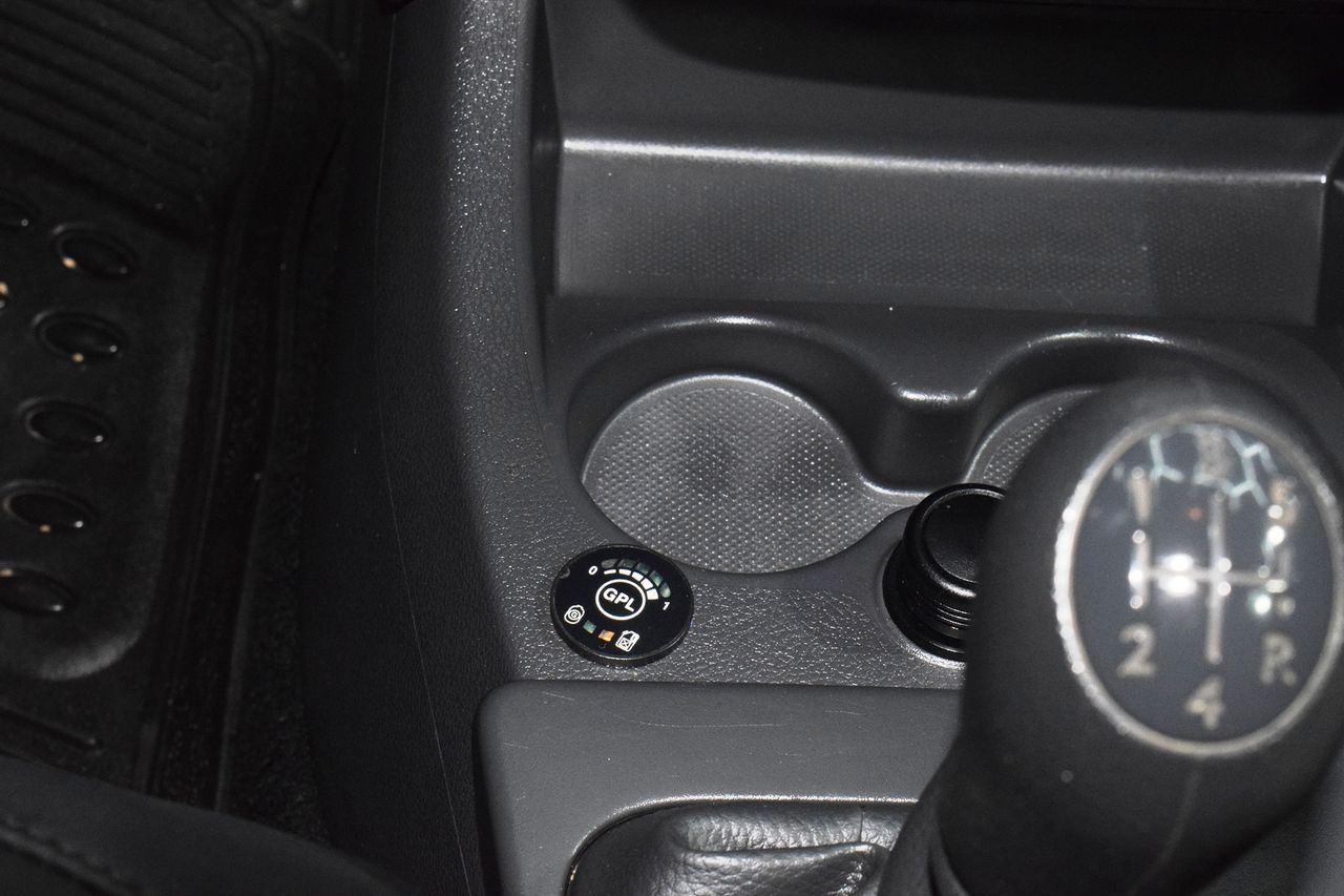 Dacia Dokker Essential 1.6 75kW (100CV) GLP -18 4 P - Foto 28