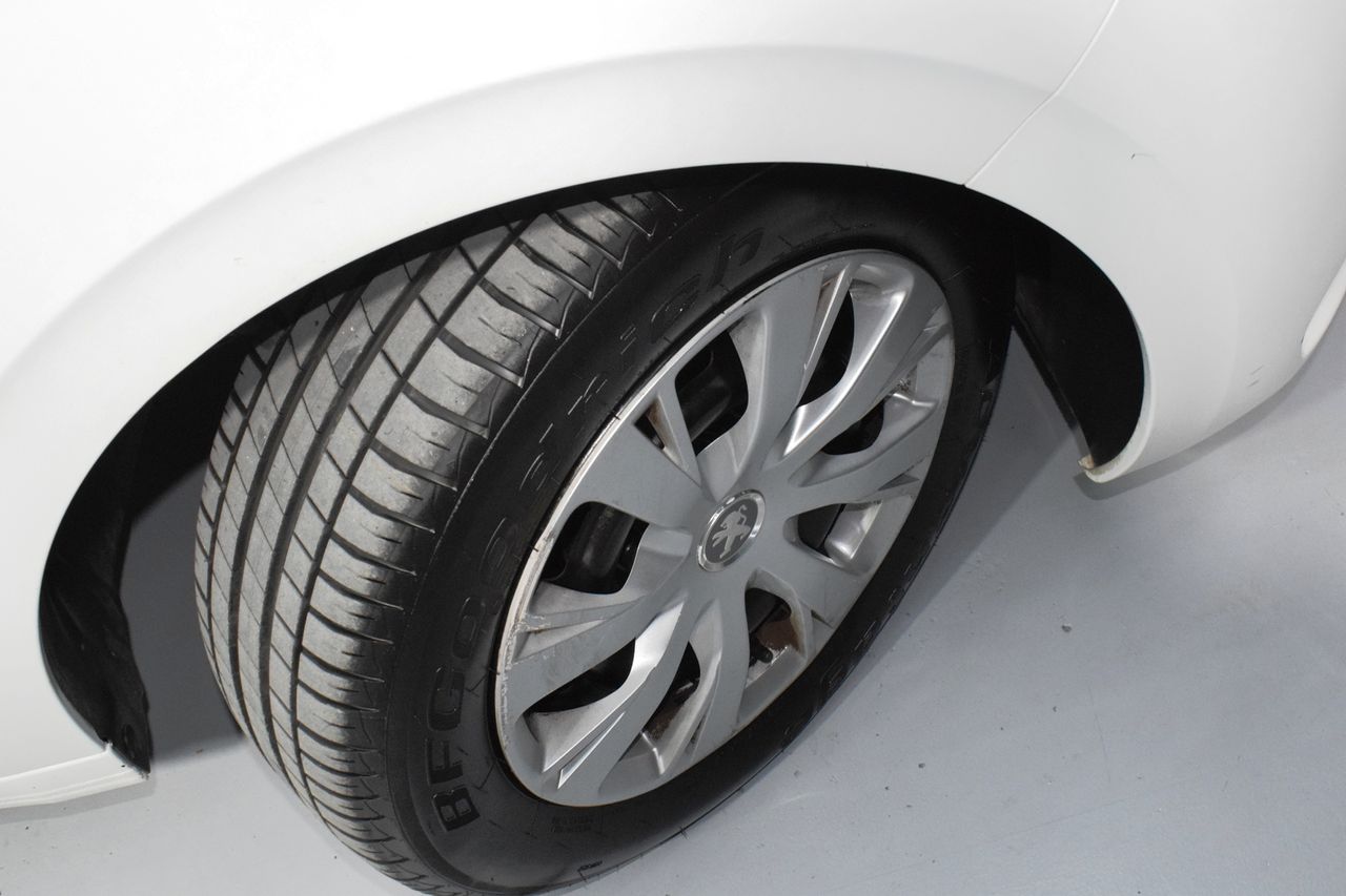 Peugeot 208 5P ACTIVE PureTech 60kW (82CV) - Foto 26