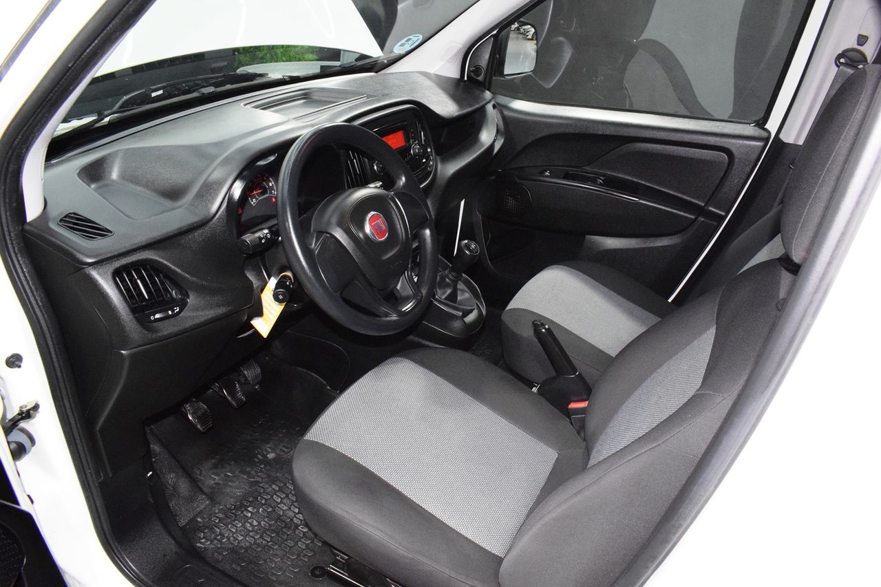 Fiat Doblò Cargo Base 1.3 Multijet 70kW (95CV) - Foto 9