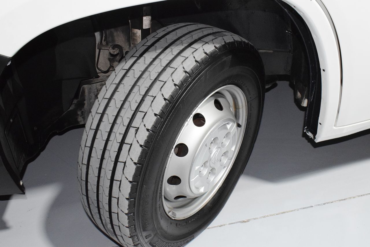 Citroën Jumper BlueHDi 88KW (120CV) Furgón 35L3H2 - Foto 32