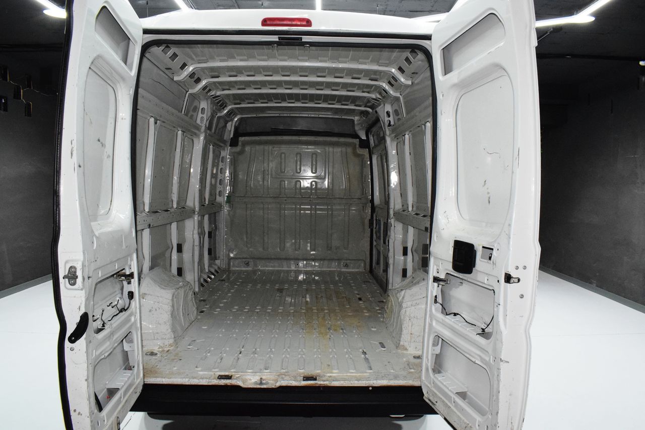 Citroën Jumper BlueHDi 88KW (120CV) Furgón 35L3H2 - Foto 10
