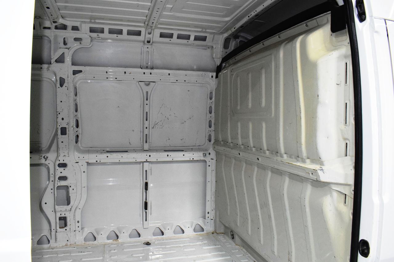 Citroën Jumper BlueHDi 88KW (120CV) Furgón 35L3H2 - Foto 13