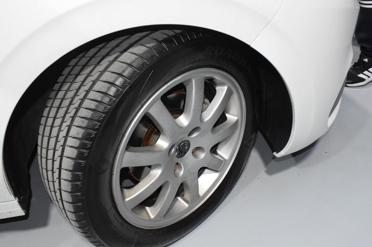 Peugeot 208 1.6 HDI ACTIVE - Foto 39