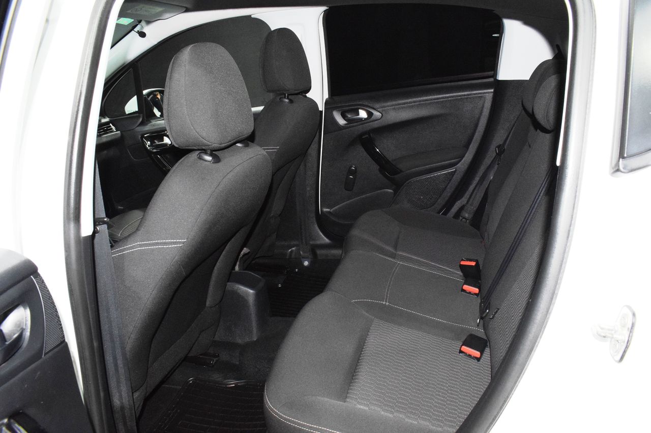 Peugeot 208 1.6 HDI ACTIVE - Foto 14
