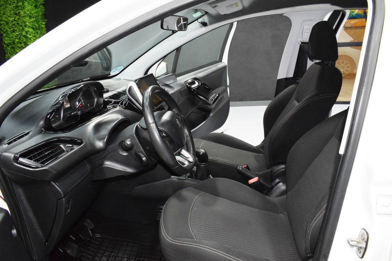 Peugeot 208 1.6 HDI ACTIVE - Foto 18