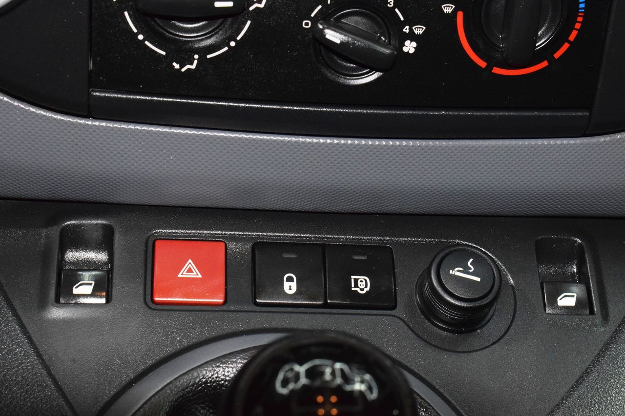 Citroën Berlingo Furgón 1.6BlueHDi 75 - Foto 31