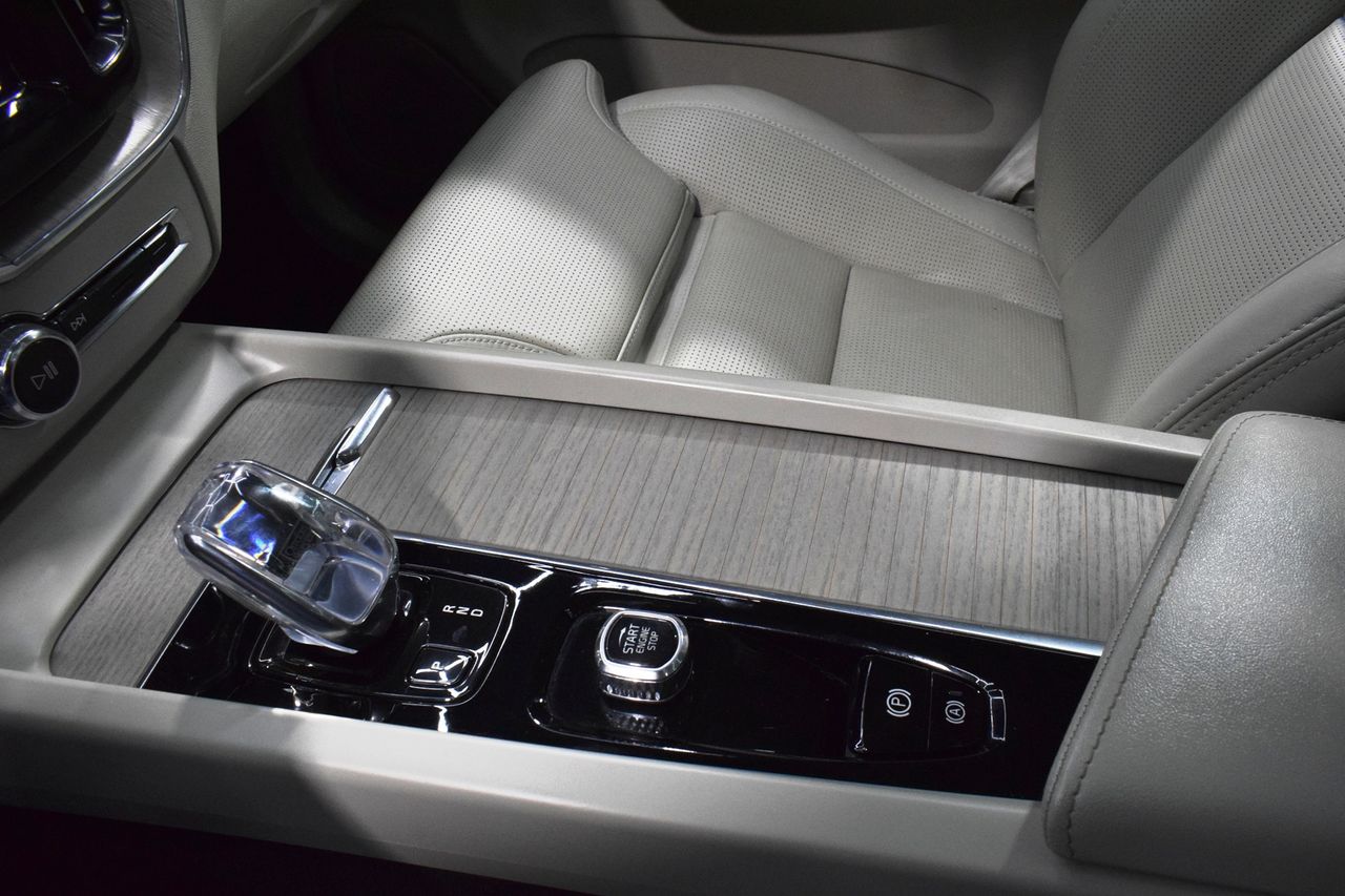 Volvo XC60 2.0 B4 D Inscription Auto - Foto 32