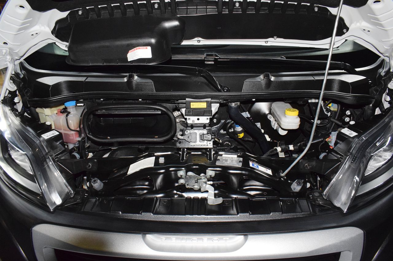 Peugeot Boxer 333 L2 H2 BHDI 103KW (140CV) SS 6 V. M - Foto 38