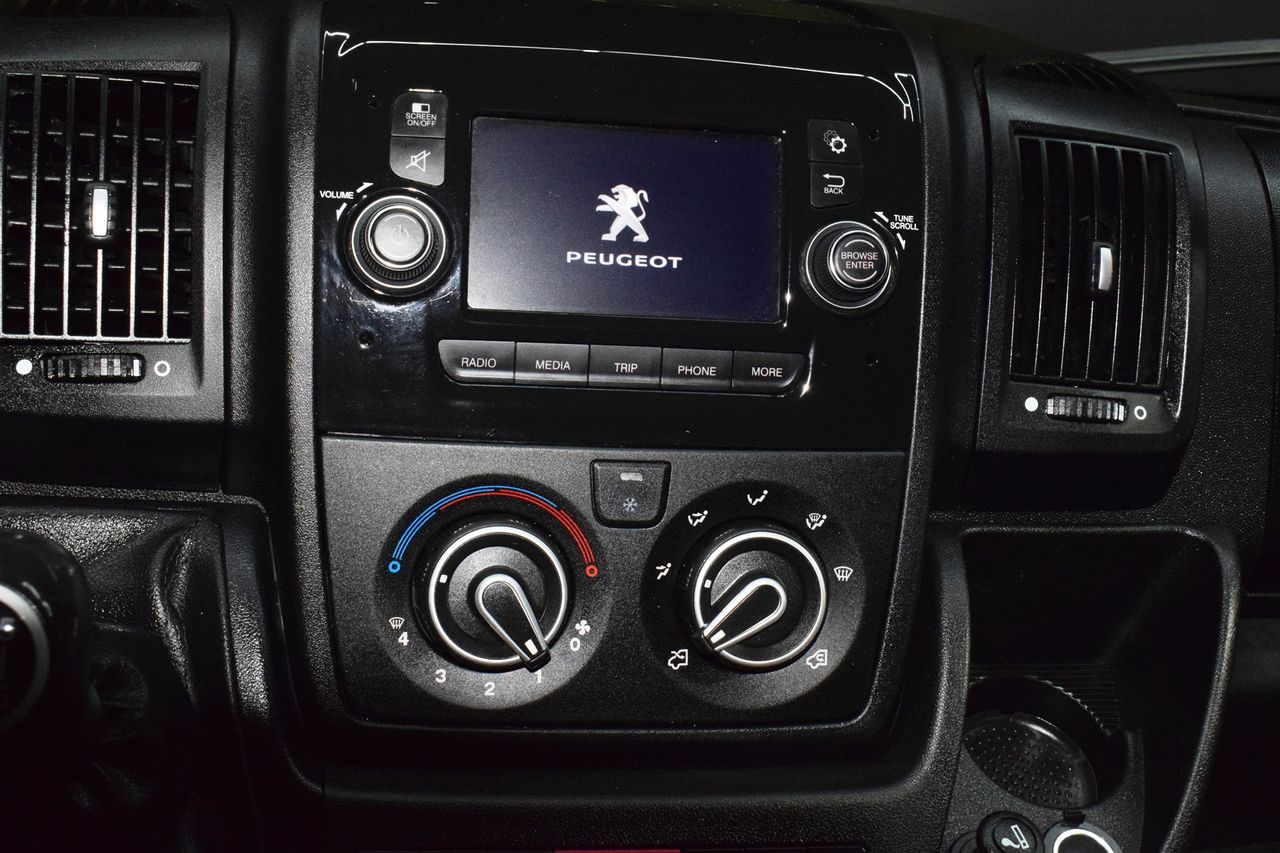 Peugeot Boxer 333 L2 H2 BHDI 103KW (140CV) SS 6 V. M - Foto 24