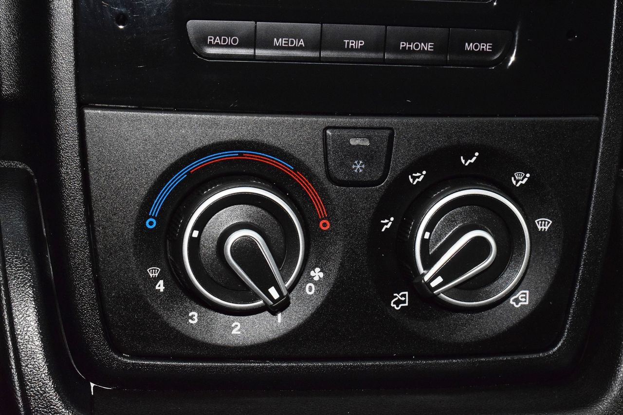 Peugeot Boxer 333 L2 H2 BHDI 103KW (140CV) SS 6 V. M - Foto 27