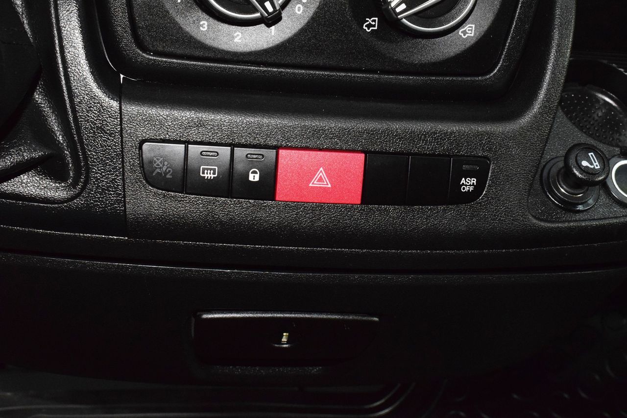 Peugeot Boxer 333 L2 H2 BHDI 103KW (140CV) SS 6 V. M - Foto 28