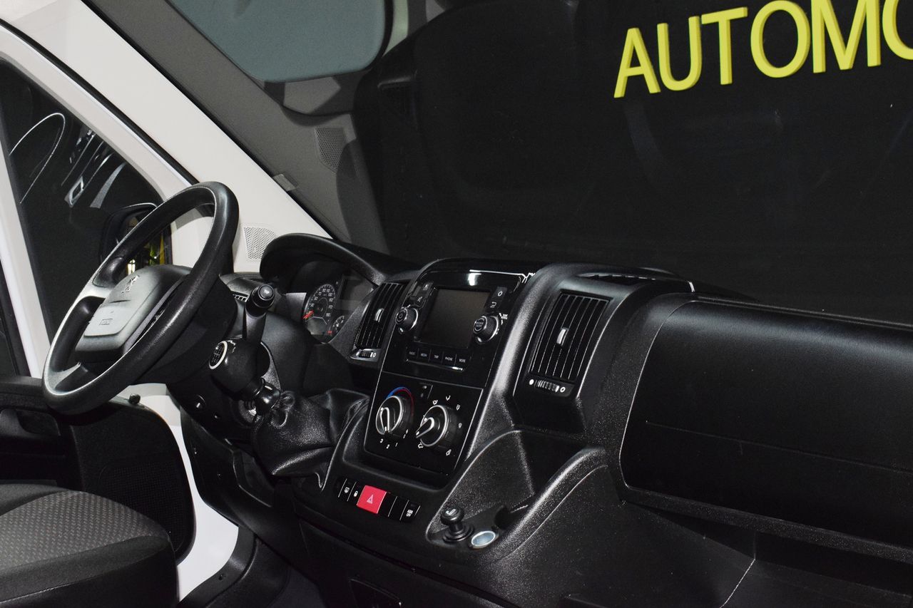 Peugeot Boxer 333 L2 H2 BHDI 103KW (140CV) SS 6 V. M - Foto 17