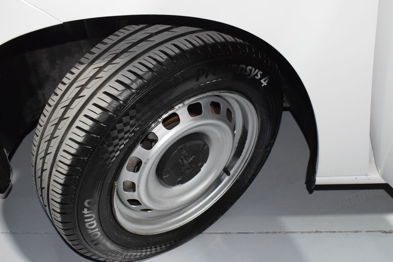 Peugeot Partner PRO STANDARD 600KG BLUEHDI 73KW - Foto 28