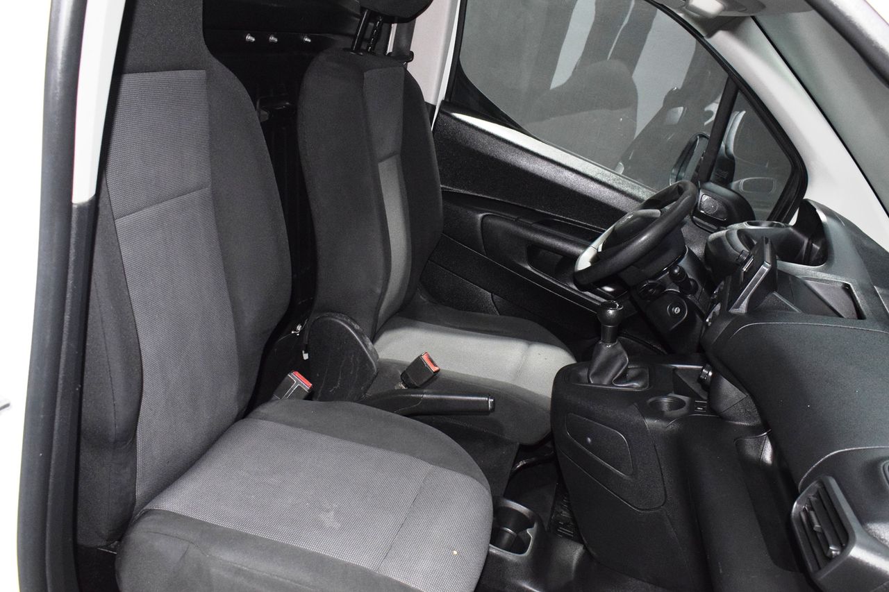 Peugeot Partner PRO STANDARD 600KG BLUEHDI 73KW - Foto 14