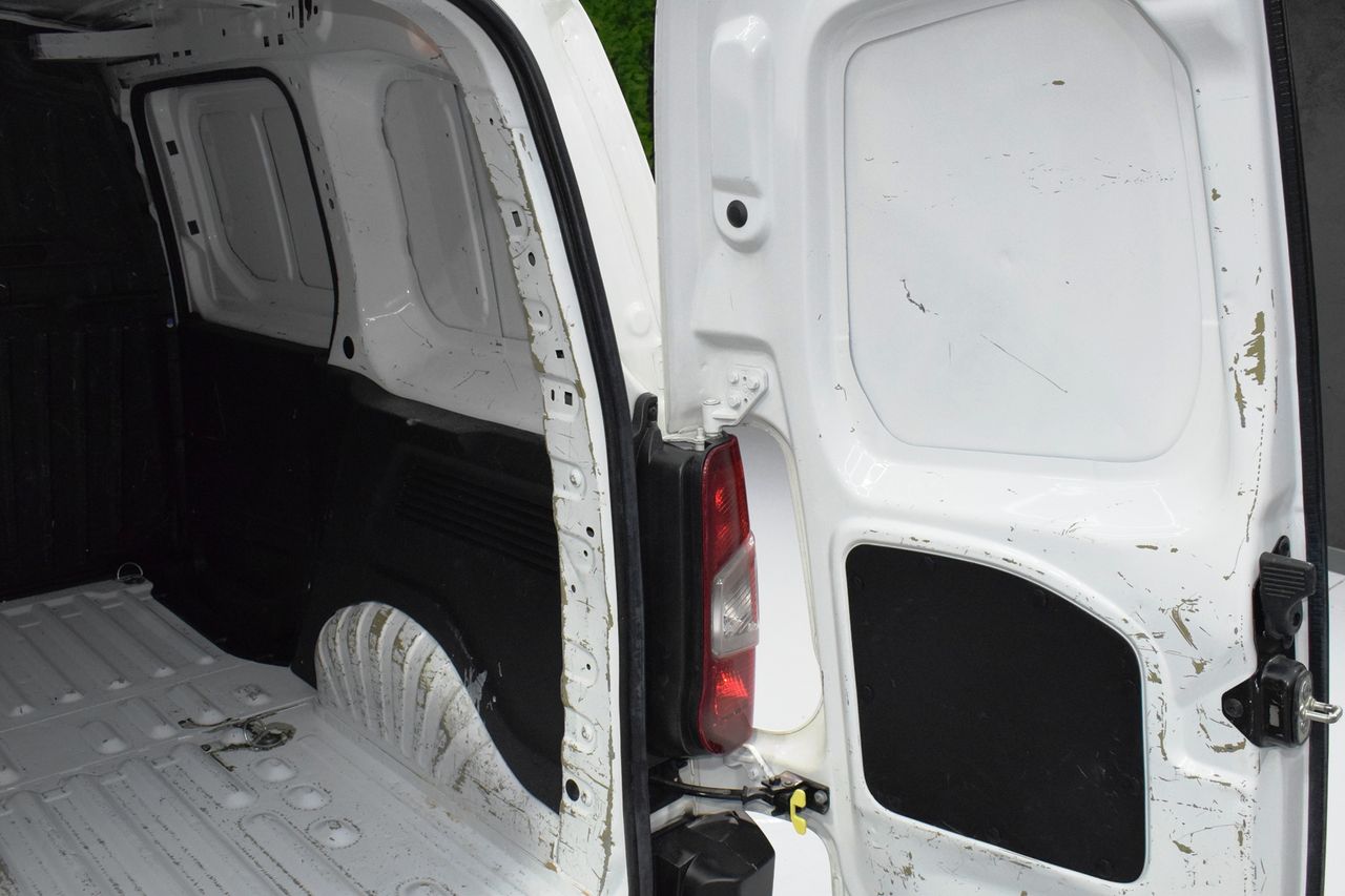 Peugeot Partner PRO STANDARD 600KG BLUEHDI 73KW - Foto 11