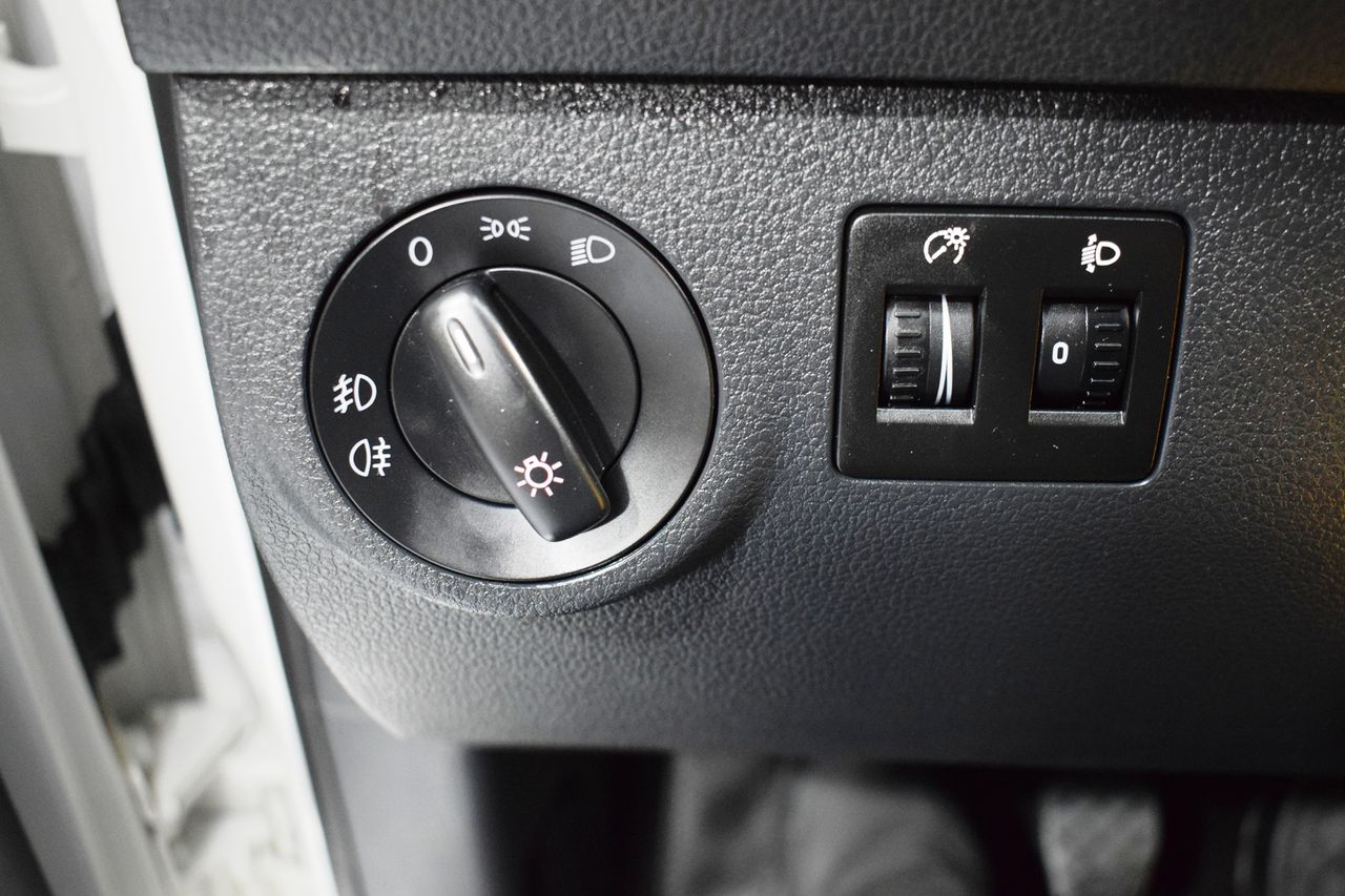 Volkswagen Caddy PROFESIONAL KOMBI 2.0 TDI 75KW BMT - Foto 24