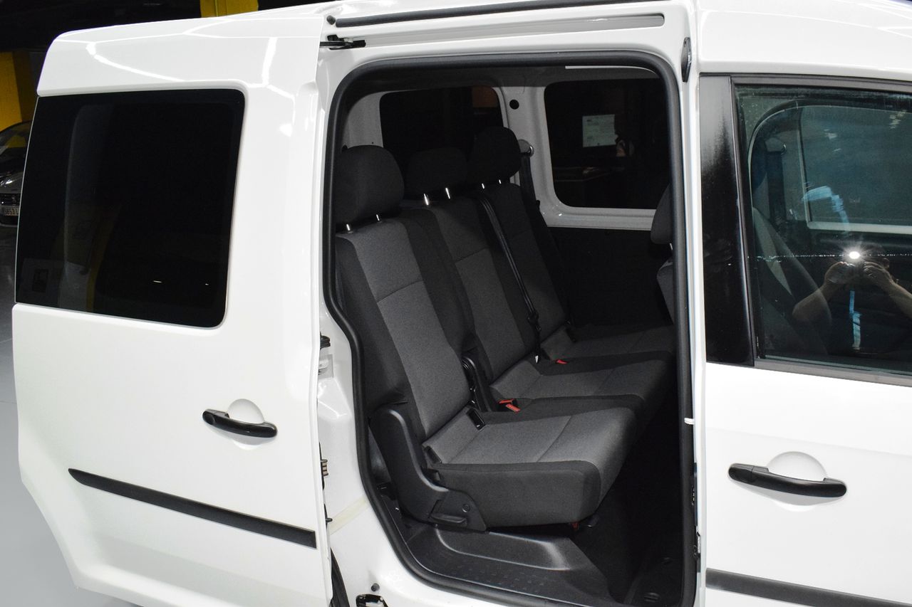 Volkswagen Caddy PROFESIONAL KOMBI 2.0 TDI 75KW BMT - Foto 12