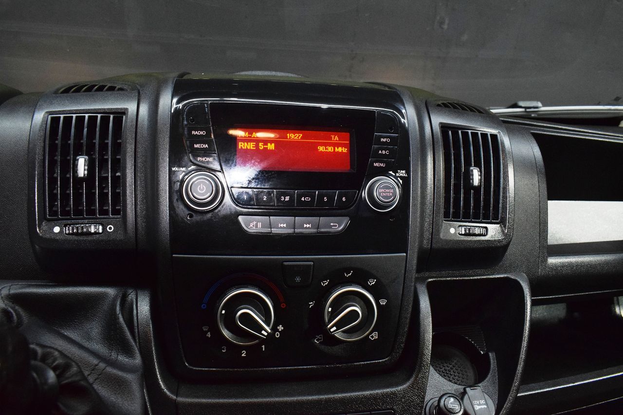 Peugeot Boxer 333 L2 H2 BHDI 103KW (140CV) SS 6 V. M - Foto 27