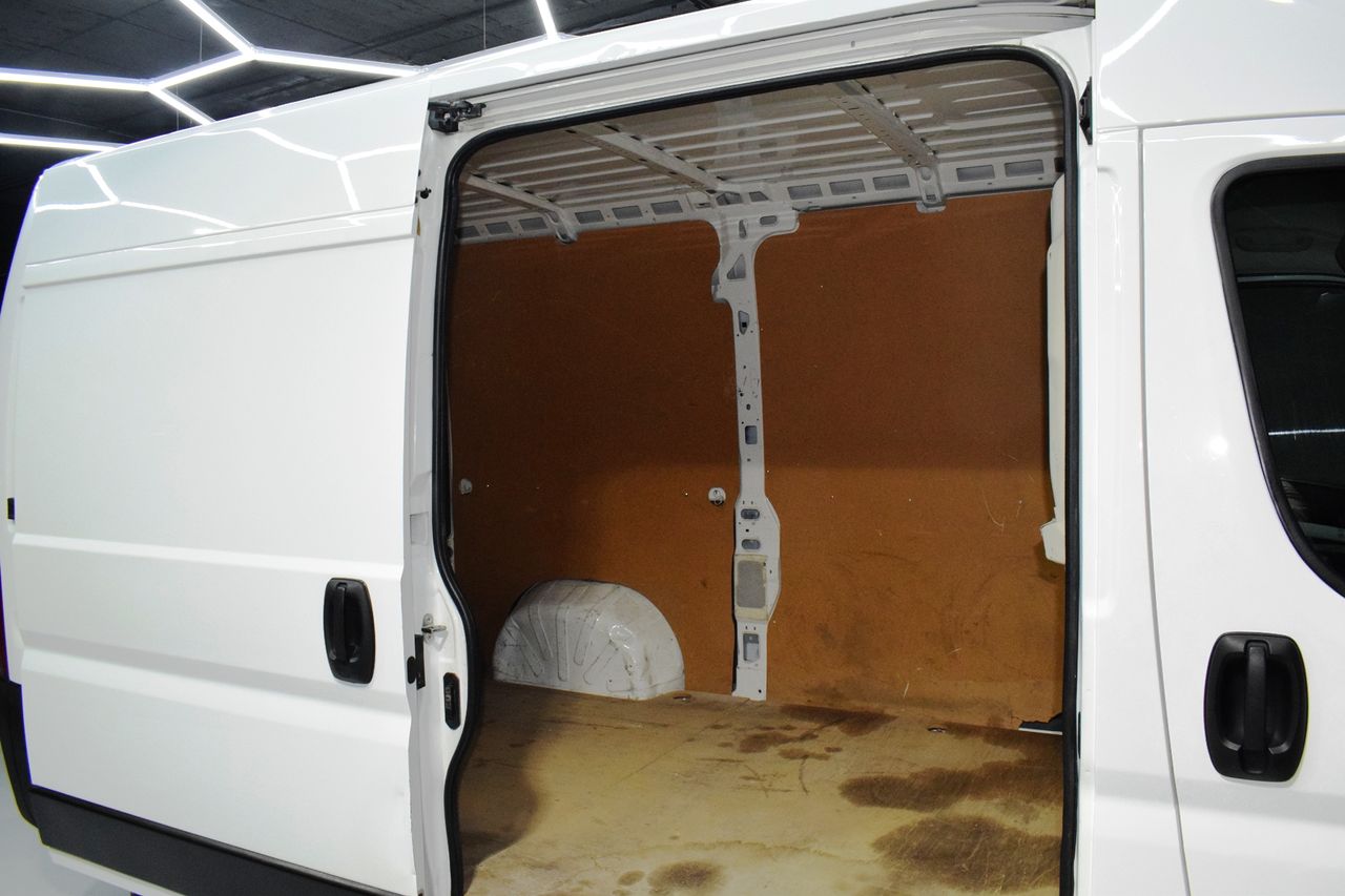 Peugeot Boxer 333 L2 H2 BHDI 103KW (140CV) SS 6 V. M - Foto 14