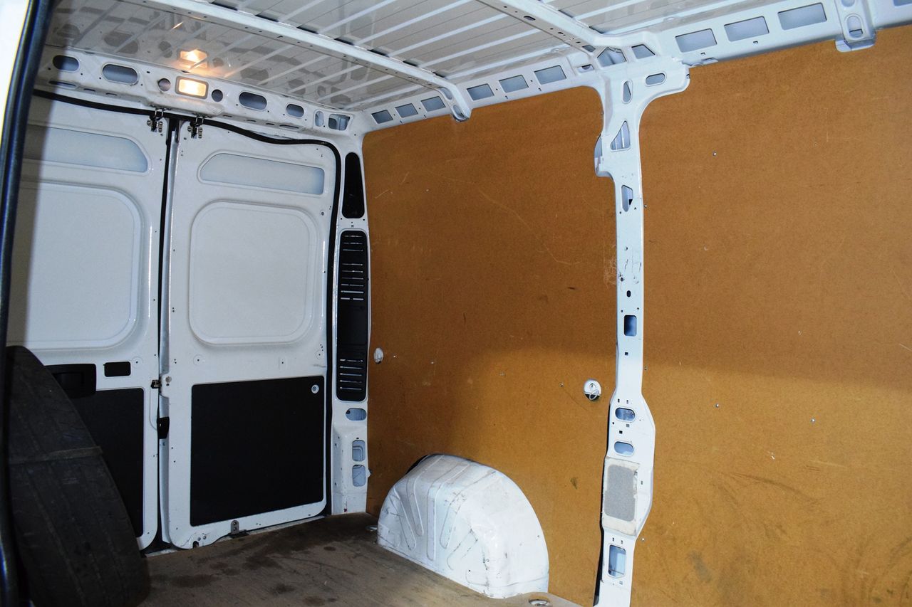 Peugeot Boxer 333 L2 H2 BHDI 103KW (140CV) SS 6 V. M - Foto 16