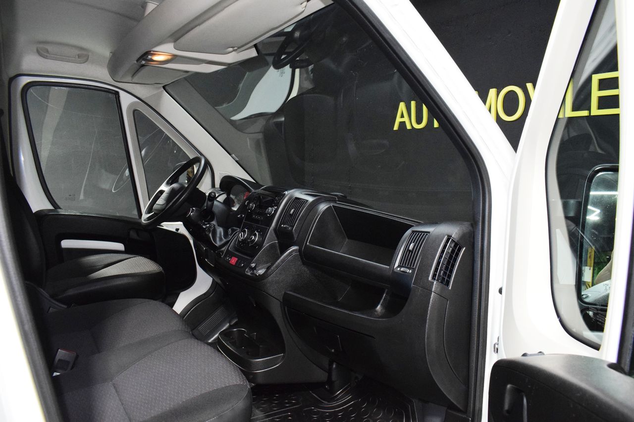Peugeot Boxer 333 L2 H2 BHDI 103KW (140CV) SS 6 V. M - Foto 17