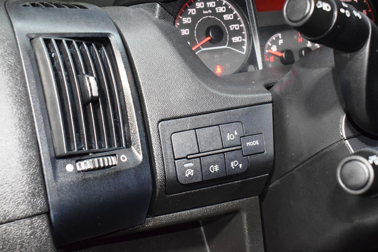 Peugeot Boxer 333 L2 H2 BHDI 103KW (140CV) SS 6 V. M - Foto 26