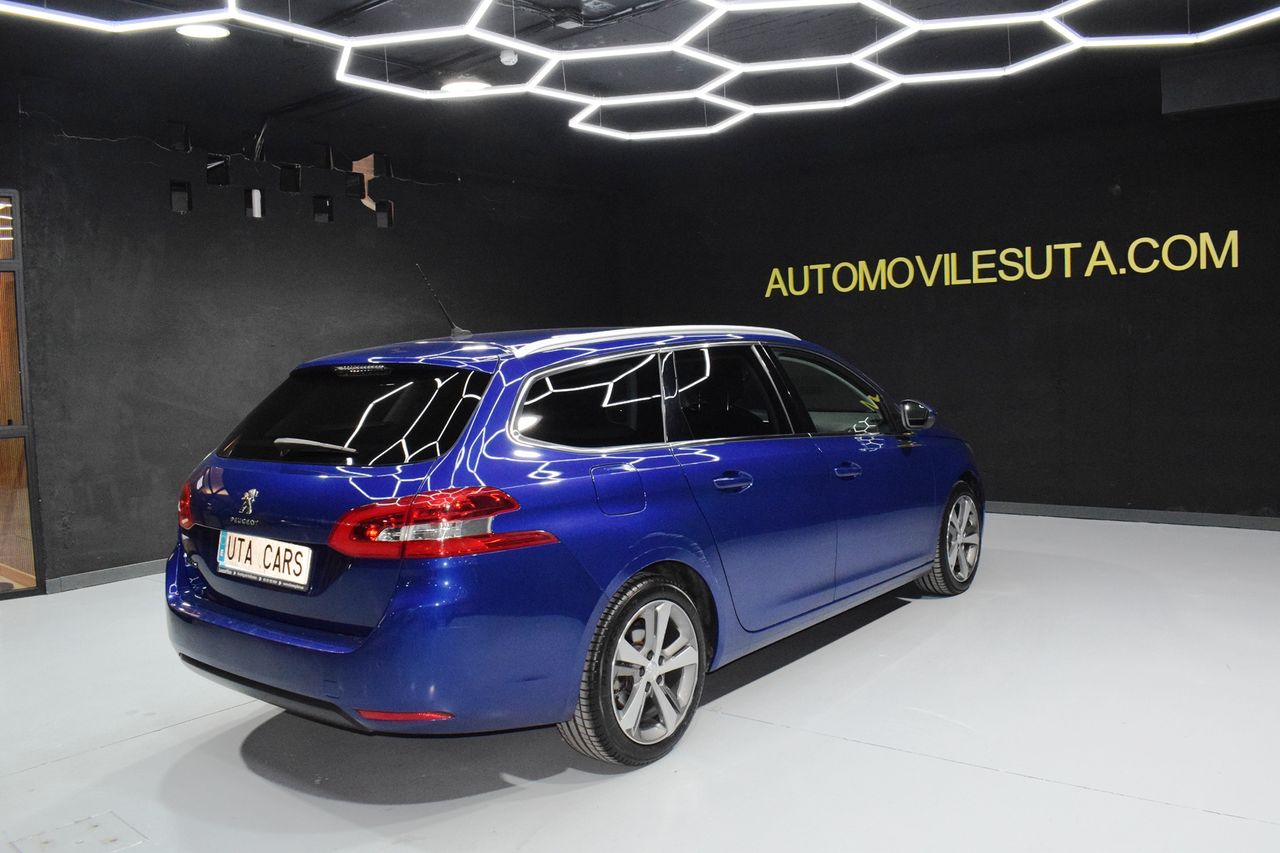 Peugeot 308 SW Allure 1.5 BlueHDi 96KW (130CV) - Foto 7