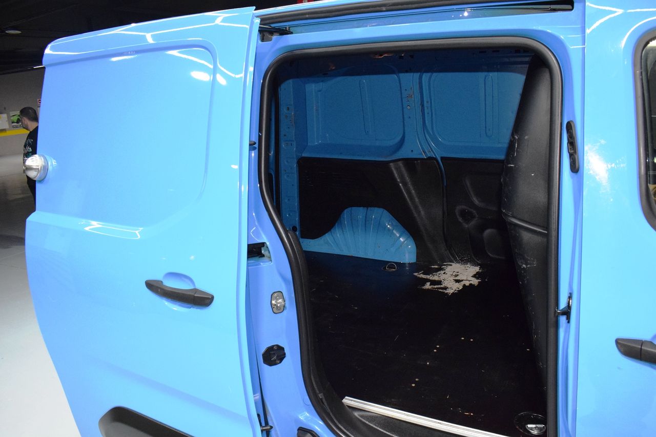 Peugeot Partner Premium Standard 1000kg BlueHDi 73kW 4 P - Foto 12