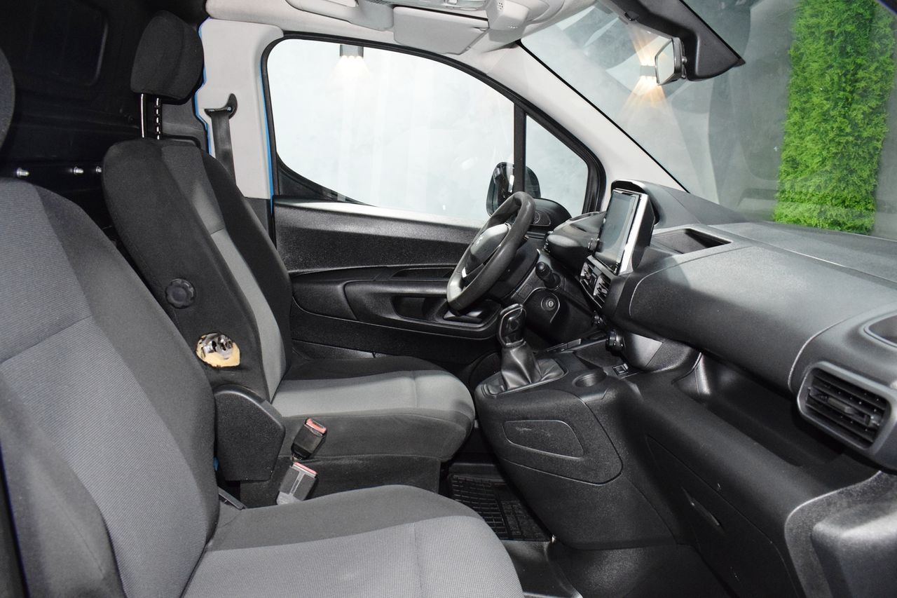 Peugeot Partner Premium Standard 1000kg BlueHDi 73kW 4 P - Foto 17