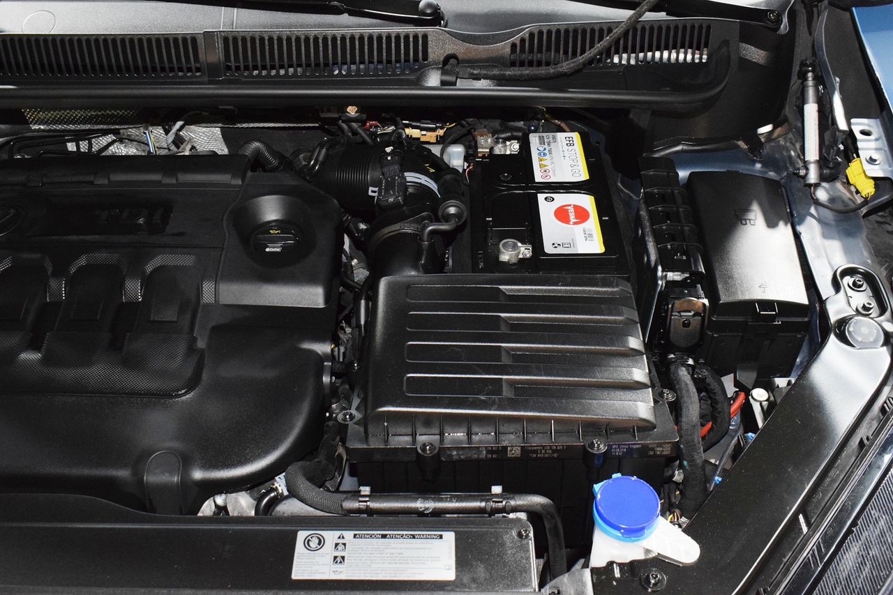 Volkswagen Touran Business & Navi 1.6 TDI 85kW (115CV) 7 PLZ - Foto 48