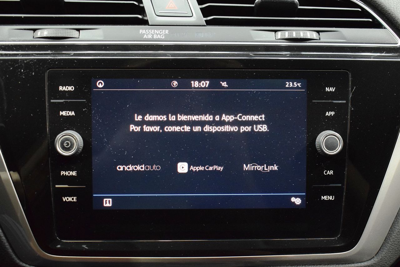 Volkswagen Touran Business & Navi 1.6 TDI 85kW (115CV) 7 PLZ - Foto 34