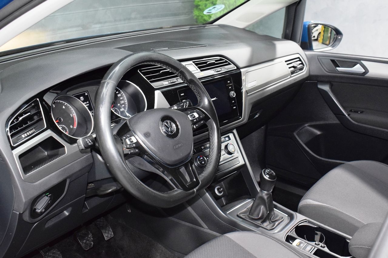Volkswagen Touran Business & Navi 1.6 TDI 85kW (115CV) 7 PLZ - Foto 24