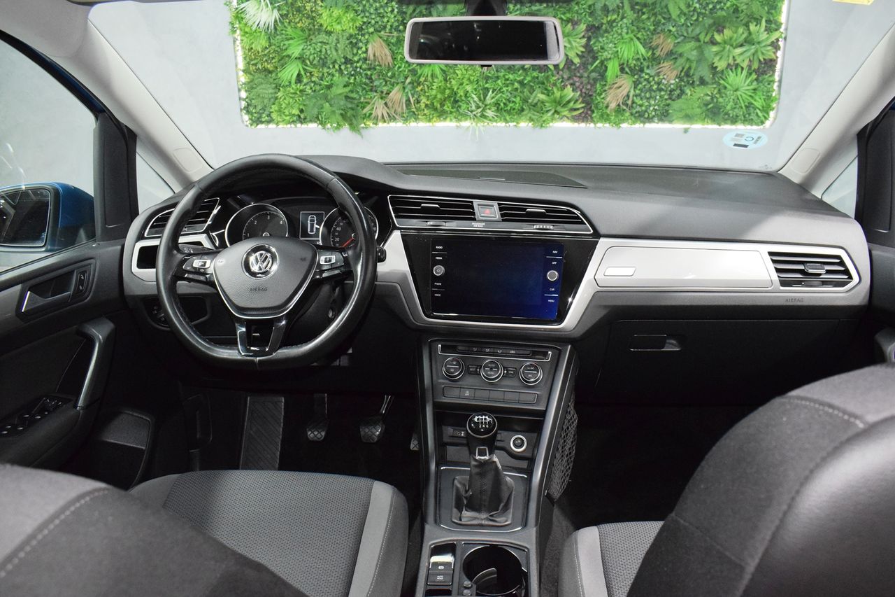 Volkswagen Touran Business & Navi 1.6 TDI 85kW (115CV) 7 PLZ - Foto 18
